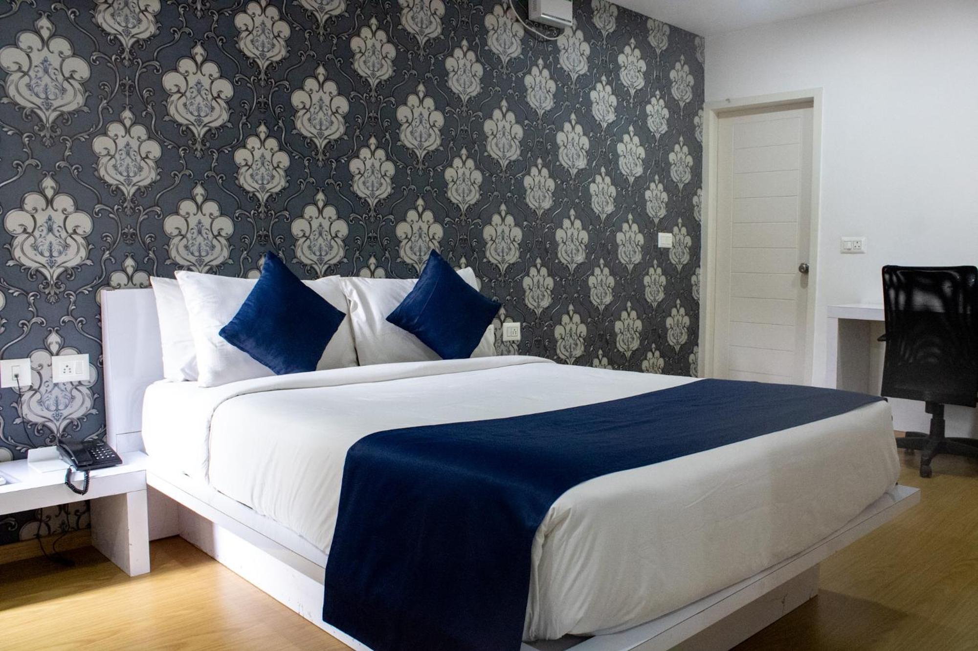 Mystic Hotel Koramangala Bangalore Bagian luar foto