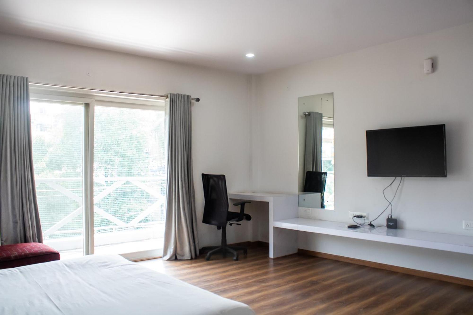 Mystic Hotel Koramangala Bangalore Bagian luar foto
