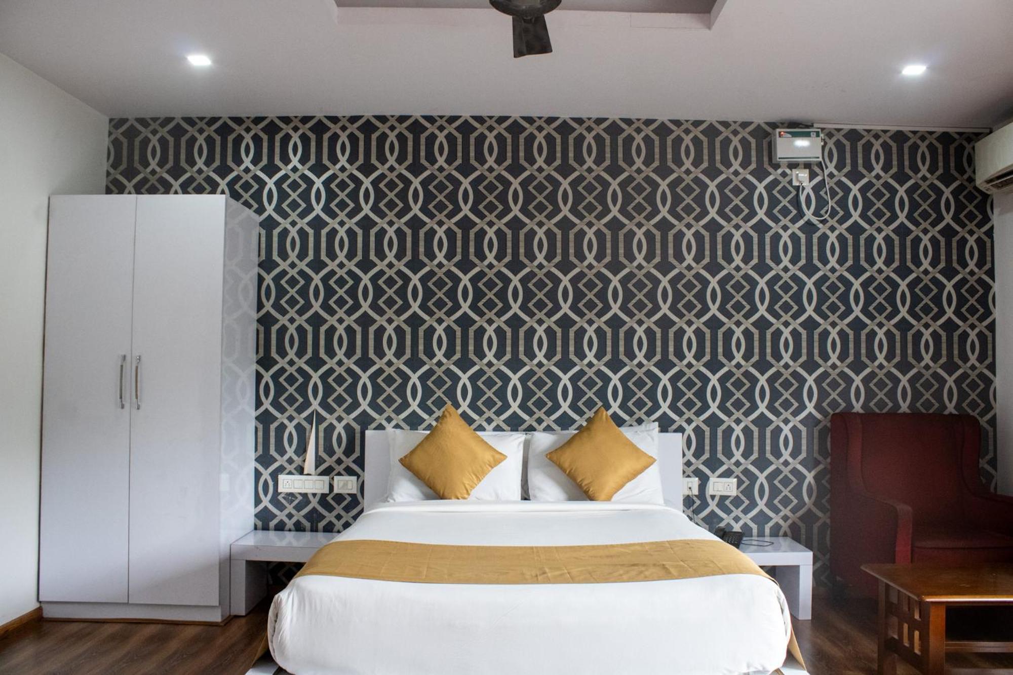 Mystic Hotel Koramangala Bangalore Bagian luar foto